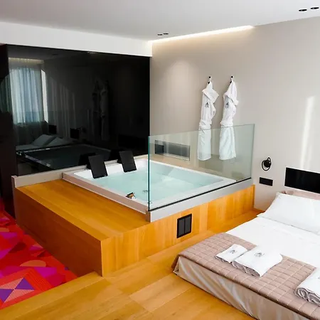 Zoe Luxury Suites Aeroporto di Catania Fontana Rossa Esterno foto