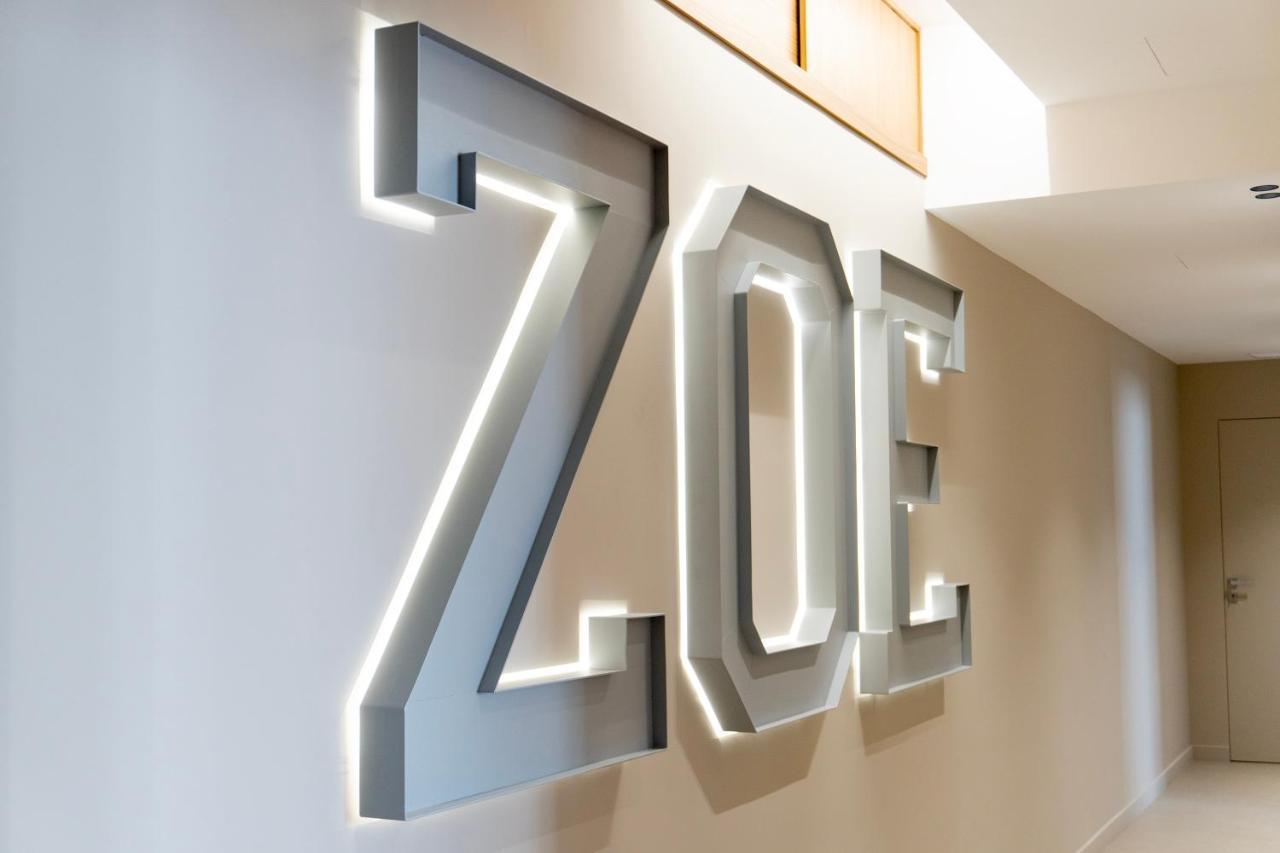 Zoe Luxury