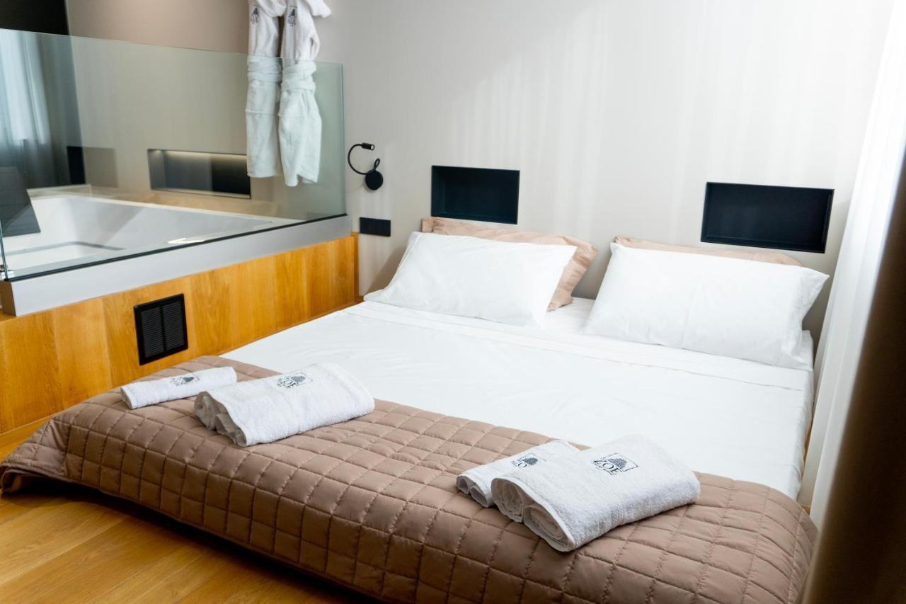 Zoe Luxury * CTA